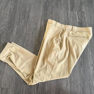 Fabletics Men's Tan and Cream Jeans